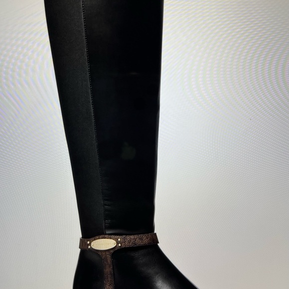 Michael Kors Leather Women’s Finley Tall Riding Boots-Black/Brown. NEW - Picture 5 of 10